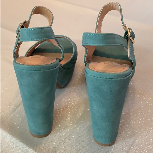 Block Heel Platform Vegan Suede Sandal - Picture 5 of 8